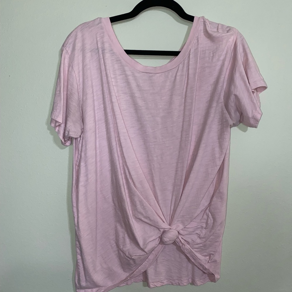 light pink t-shirt